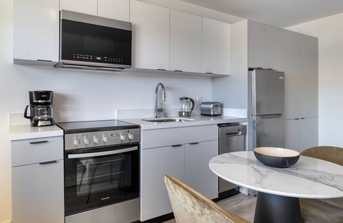 Jack London District Apartment | Modern Oakland Studio w/ A/C, near Jack London Sq, by Blueground