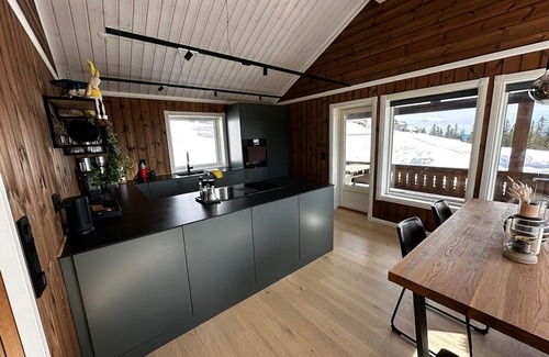 B Cabin | Hytte på Lifjell med Beste Utsikt