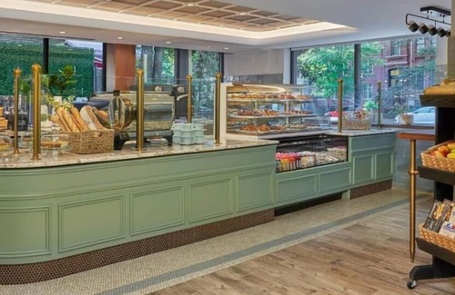 Dupont Circle Apartment | King Room Near National Geographic Museum WDC