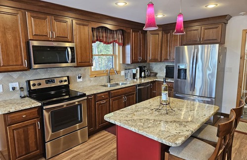 Schroon Lake House | Schroon Lake Waterfront - Sleeps 10