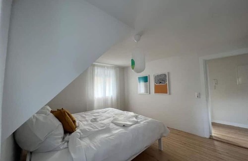 Friedenweiler Apartment | Apartment 'Dachgeschoss' with Lake View, Shared Terrace and Wi-Fi