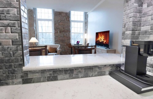 Wake Forest Apartment | Modern Waterfront Apartment for 28 nights or more