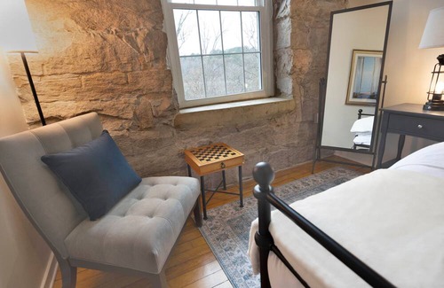 Wake Forest Apartment | Modern Waterfront Apartment for 28 nights or more