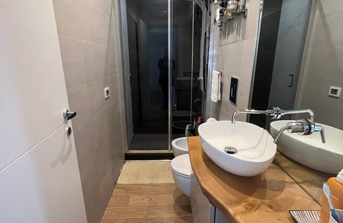 Monteverde Nuovo Apartment | Apartment 'Whitecate - Attico A Roma' with Private Terrace, Wi-Fi and Air Conditioning