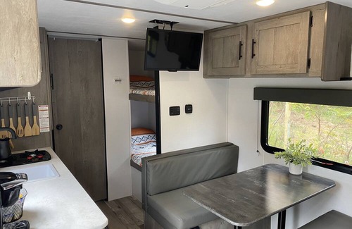 Delton House | Mullen Ridge Happy Glamper, enjoy the beautiful outdoors with indoor luxuries!