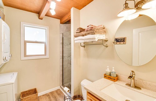 Arnold Cabin | Charming Arnold Cabin w/ Deck & Wood-Burning Stove