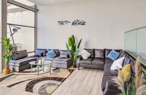 Marina Pacifica Condo | Long Beach Marina Pacifica ocean view condo near Disney and Socal Attractions