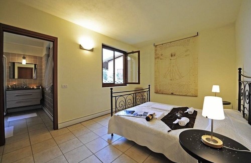 Riva Apartment | Vacation apartment/apartment for 10 guests with 190m² in Faggeto Lario (122897)