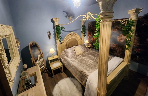 Monroe Cottage | The Fairytale Cottage at High Rock Castle