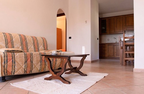 Sos Alinos Apartment | Holiday apartment with pool and air conditioning