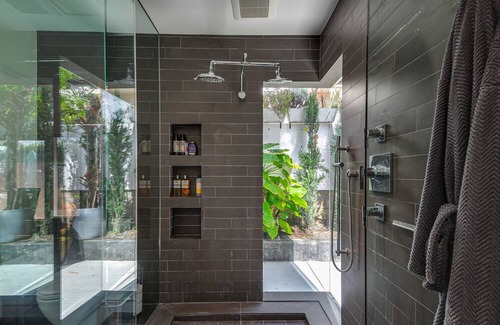 Santa Monica Canyon Apartment | Well-Designed Santa Monica Studio < 1 Mi to Beach