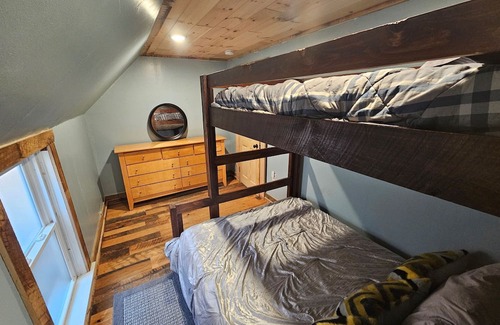 Hayward Apartment | The Loft on Main