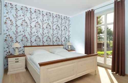 Middelhagen Apartment | Holiday home Landhaus Hagenblick