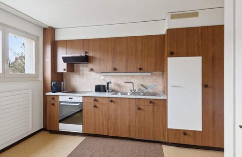 Wiedikon Apartment | Charming Home for Flexible Weekly/Monthly Rent