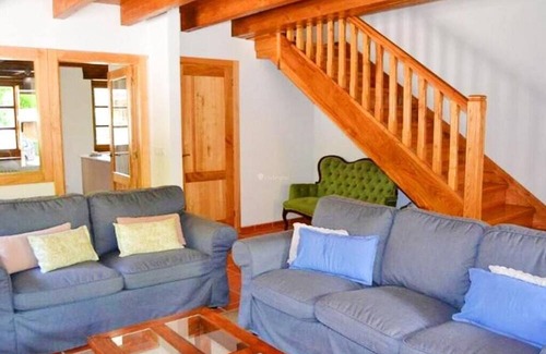 Bobia de Abajo House | Holiday Home 'La Corte Del Rondiellu 2' with Mountain View, Private Terrace and Wi-Fi