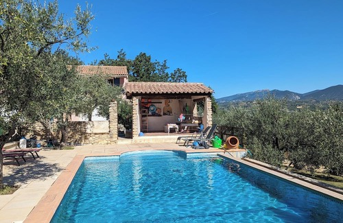 Mirabel-aux-Baronnies Apartment | Schöne Fewo in der Provence in Top-lage, Großer Pool, Blick auf den Mont Ventoux