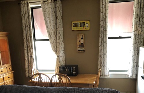 Jeffersonville - Clarksville Apartment | Cozy 1-bedroom apartment with AC and WiFi in lovely Jeffersonville