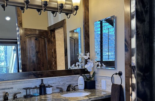 Deer Valley Condo | Park City Condo walking distance to Deer Valley and Main St.