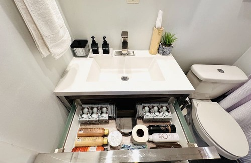 Indianapolis House | Private Charming Den - Best location Downtown Indy