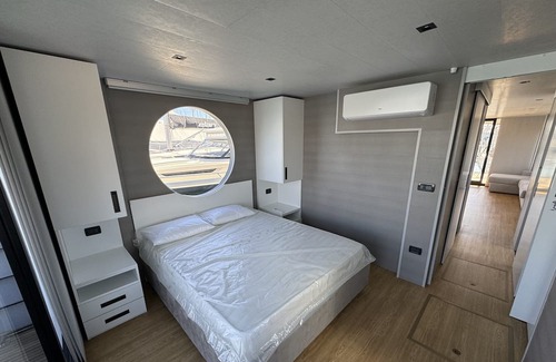 Marina di Ravenna Boat Rental | Houseboat, Marina di ravenna, Marinara, Cervia, yachts, suit, casa galleggiante