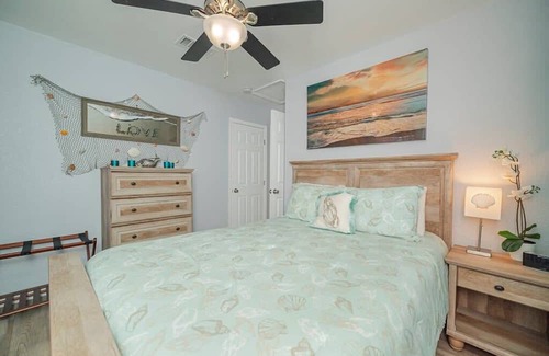 Palm Harbor House | Beach Blessing - Just Minutes From the Beach!