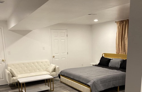 Baltimore Apartment | Your unlimited urban retreat