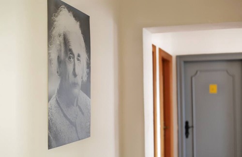 Maxglan Apartment | Room Flower near Train station and Hospital