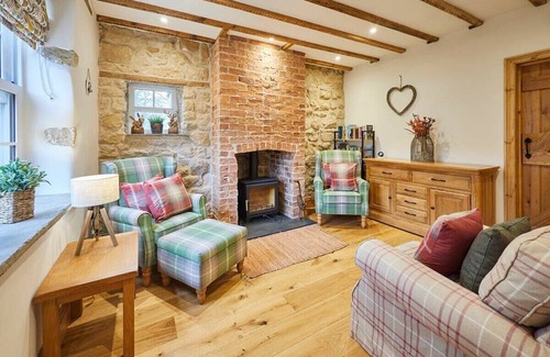 Pickering House | Host & Stay | Badger Cottage