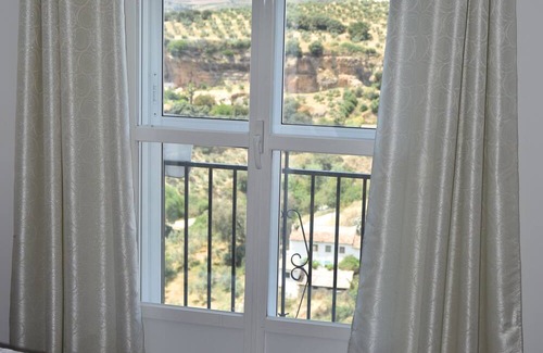 Setenil de las Bodegas House | Alojamiento Rural El Aroma del Dulce en Setenil de las Bodegas Casa Centrica