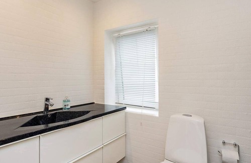 Hals House | 6 person holiday home in Hals