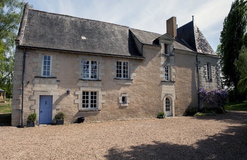 Le Plessis-Grammoire House | Manoir XVI Dans un Lieu Ressourçant de Biodiversité et Piscine Proche D'angers