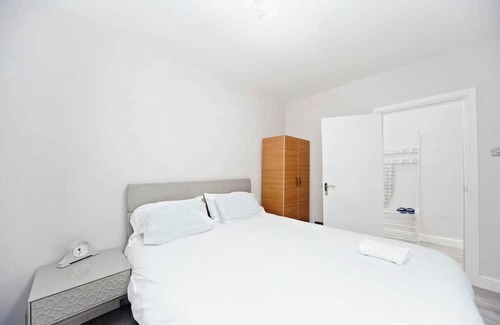 West Thornton Apartment | Chic 1BR Thornton Flat - Charm and City Access