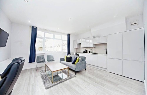 West Thornton Apartment | Chic 1BR Thornton Flat - Charm and City Access