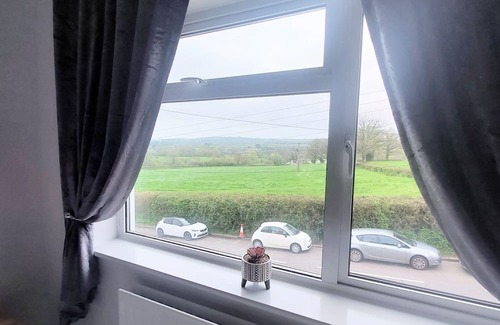 Tatworth House | Serenity Holiday Let in South Chard