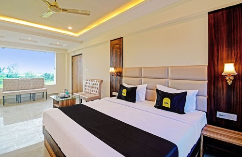 Kalyani Hotel | OYO Palette - The Grand Aryans Hotel