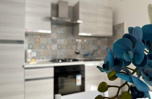 Fiumefreddo di Sicilia Apartment | Detached vacation home on the ground floor with courtyard