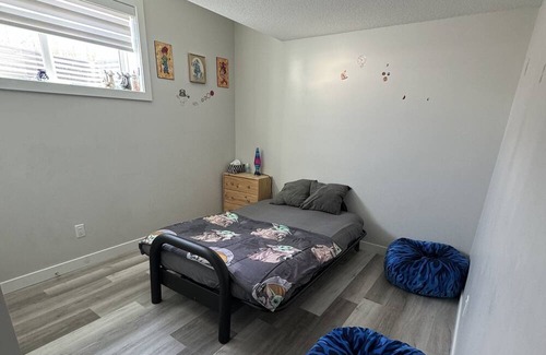 Leduc County House | Cozy home for your lovely stay