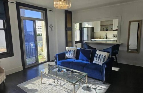 East Village Condo | Oceana's Luxury Beach Suite + Private Parking