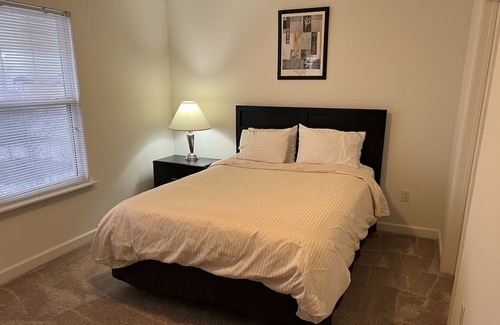Troy Apartment | Troy location! 2 bed 2 bath fully furnished with balcony!