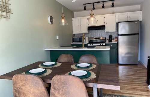 Mays Landing House | Upscale Town Home