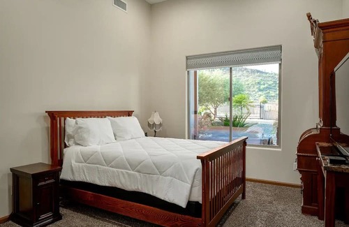 North Gateway House | Beautiful Desert Mountain Views Luxurious Estate Living