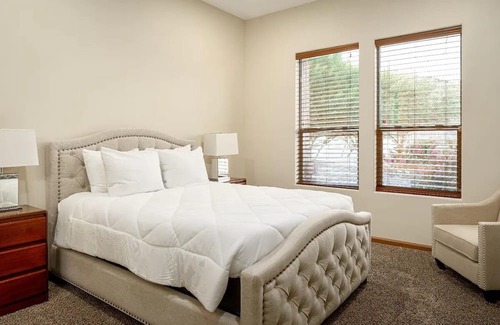North Gateway House | Beautiful Desert Mountain Views Luxurious Estate Living