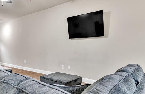 Anderson House | Charming Townhome near Downtown Anderson