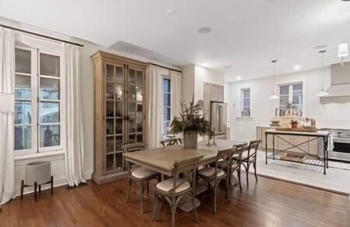 Hudson House | 4BR/4.5BTH Historic-Modern Luxury/downtown Hudson