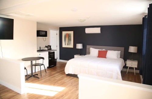 Shelburne House | Located in the heart of Shelburne