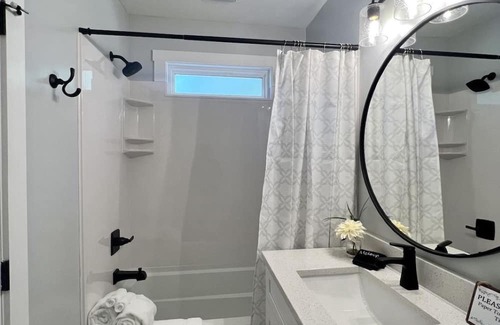 Tracy City House | 2BR Tiny Home w/ Lake Access