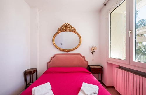 Punta Prosciutto Apartment | Apartment 'Villa Ada Rosa' with Private Terrace, Wi-Fi and Air Conditioning