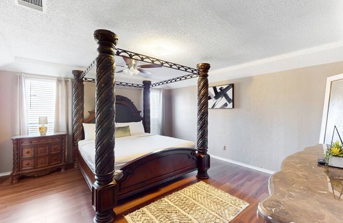 Richardson House | Private home with enclosed backyard, gas grill, sunny interior, & smart TVs
