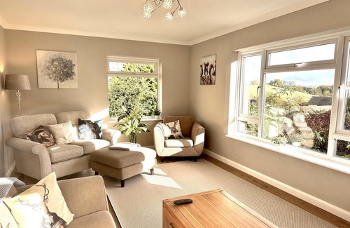 Charlton Horethorne Cottage | Renovated Cottage in Sherborne with Stunning Views