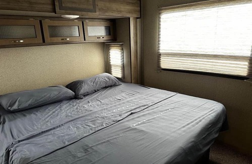 Bridge City House | 1 bedroom RV in Bridge City
